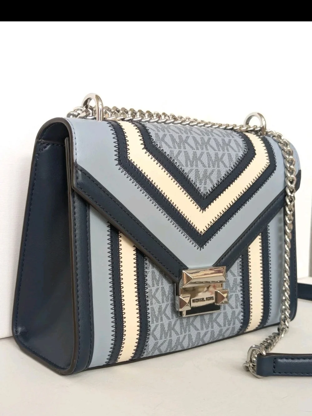 Whitney Medium Color-Block and Signature Logo Shoulder Bag - Picture 3 of 16